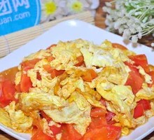 Tomato and Egg Stir-Fry