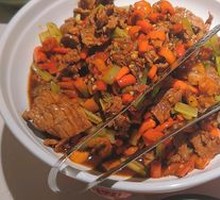 Stir-Fried Beef with Yellow Onion