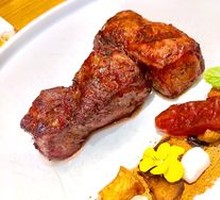 Fruitwood Roasted 270-Day Grain-Fed Beef Short Ribs