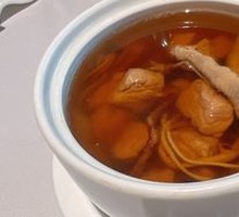 Five-fingered Mulberry Root and Pork Stew