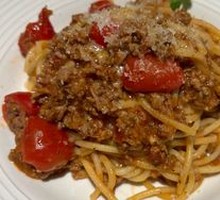 Classic Bolognese Spaghetti