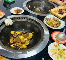 Braised Chicken and Pork Ribs in Iron Pot