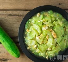 Shrimp and Cucumber Salad