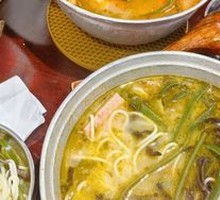 Sour Cabbage Shrimp Dumpling Rice Noodles