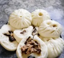 Shiitake Pork Bun