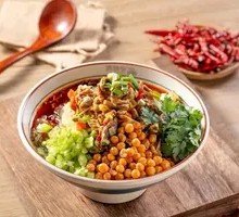 Spicy Chicken Offal Noodles with Pickled Chili