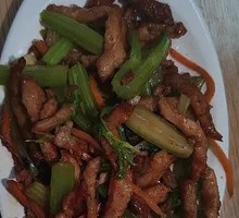 Stir-fried Chicken Strips with Celery