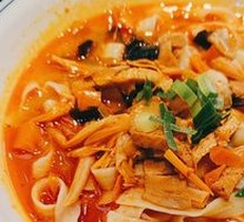 Qishan Sautéed Pork Knife-Pressed Noodles