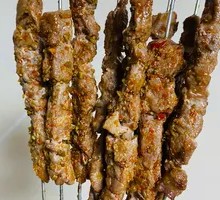 Charcoal-Grilled Beef Skewers