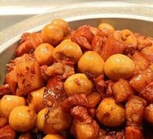 Braised Pork with Eggs