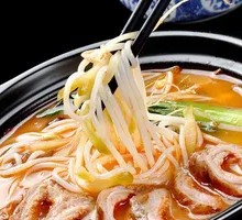 肥肠砂锅米线