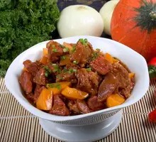 Stewed Beef Brisket with Potatoes