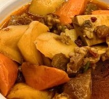 Braised Beef Tendon with Potatoes