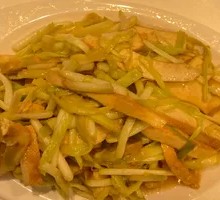 Stir-fried Garlic Yellow with Tofu Skin