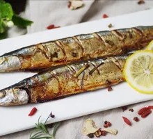 Salt-Roasted Large Saury