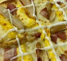 American-style Bacon & Potato Pizza