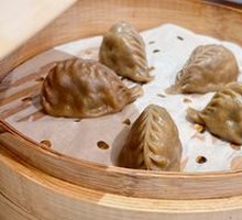 Mountain Vegetable and Shrimp Soup Dumplings