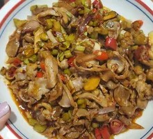 Stir-Fried Chicken Offal with White Pepper