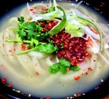 Beef tendon noodles