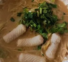 Aluminum Foil Fish Rolls with Clams and Noodles
