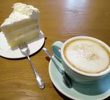 Cappuccino Coffee Triangle Cake