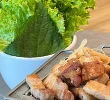 Pork Wrapped in Lettuce