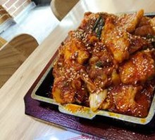 Spicy Kimchi Stir-Fried Pork Belly