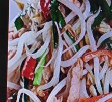 Bean Sprout Stir-Fry with Pork
