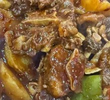 Braised Beef Tail Pot