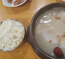 Sea Cucumber and Beef Tail Soup