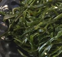 Cold-dressed kelp