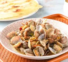 Spicy Stir-Fried Clams