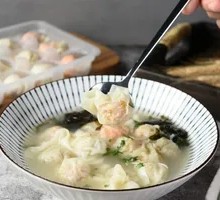 蛋黄鲜肉馄饨