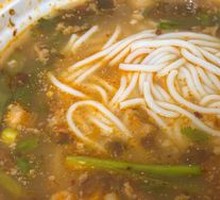 Beef Sauce Noodles with Chicken Mushrooms