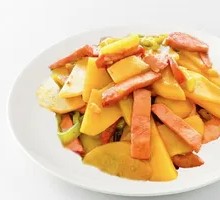Potato Slices Stir-Fried with Ham