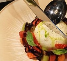Tomato Mozzarella Salad