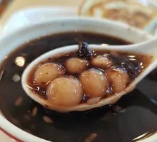 Sweet Rice Balls in Fermented Rice Wine