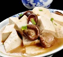 Fried Tofu with Mushrooms