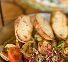 Charcoal-grilled pork belly