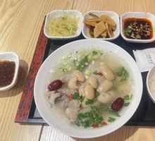 Stewed Pig Trotter and Kidney Bean Soup