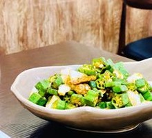 Okra Stir-Fried with Pork