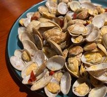 Spicy Stir-fried Hongdao Clams