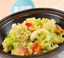 Spicy Stir-Fried Organic Cauliflower