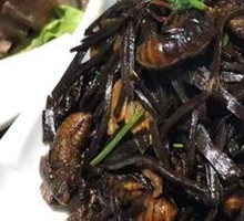 Old Pickled Cabbage Stir-Fried with Silkworm Pupae