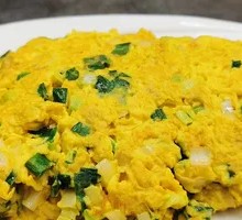 Scrambled Eggs with Green Onion