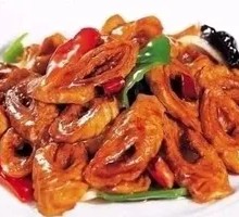 Stir-fried Pig Intestine with Long Green Chili