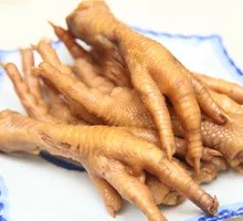 Pan's Five-Spice Braised Chicken Feet