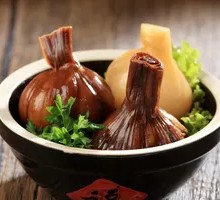 Sweet Pickled Garlic