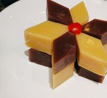 Delicate Hut Lane Snack Platter