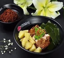 Pork Spare Ribs with Potato and Kelp